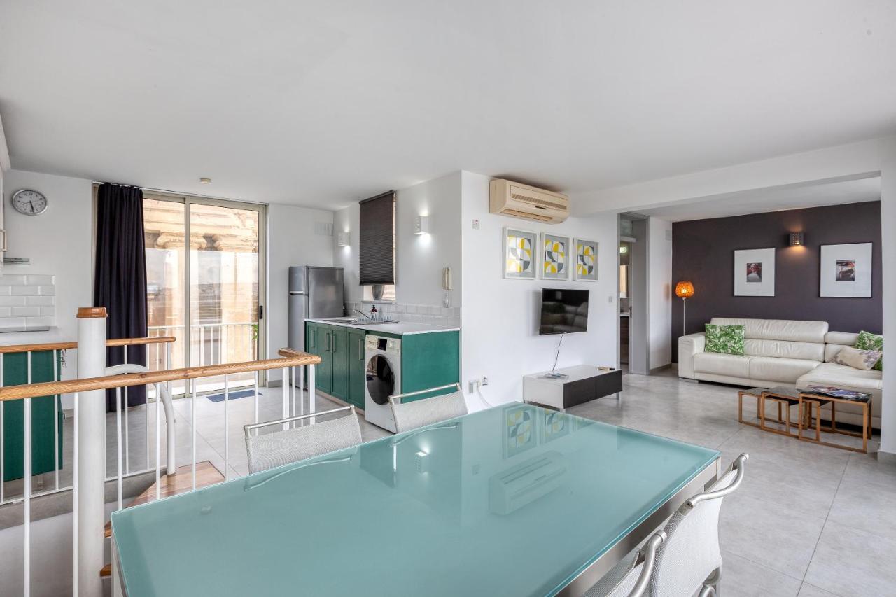49/3 Seafront Duplex Penthouse In Valeta Exterior foto